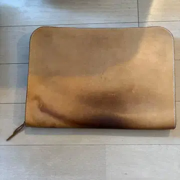 Hender Scheme 가죽 클러치백 베이지