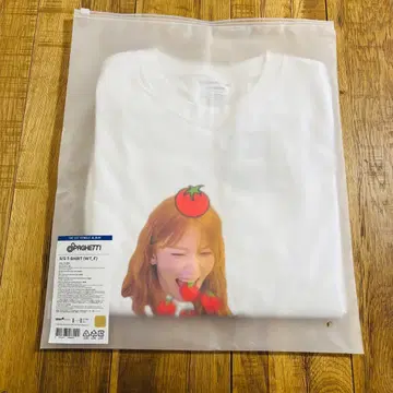 르세라핌 eat it up 셔츠