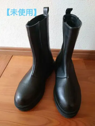 [ 미사용 새상품 ] menue 사이드 고어 러그 밑창 숏부츠 블랙