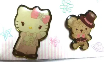 헬로키티 다카라즈카 핀 배지 KITTY & 타이니 참 2018년