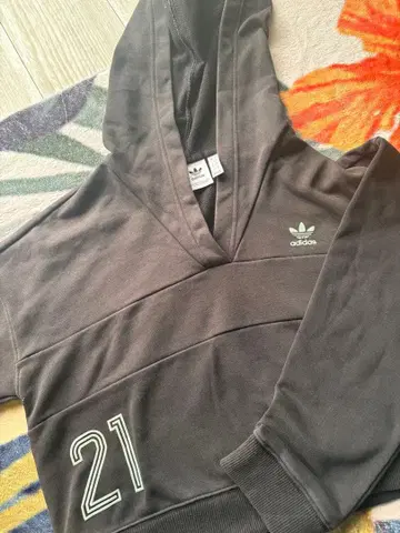 adidas Originals 크롭 후드티