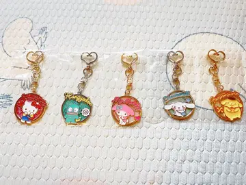 새상품 산리오 반짝반짝 투명 메탈 참 5종 세트