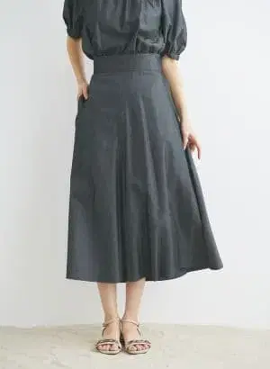 루니 셋업 블라우스 플레어 스커트