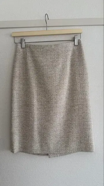 비비안 탐 타이트 스커트