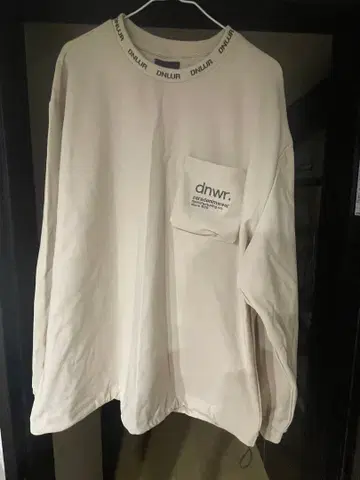 dnwr 아이보리 긴팔 트레이닝복 포켓 부착