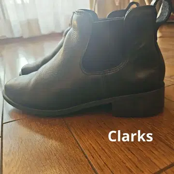 Clarks 블랙 사이드 고어 부츠