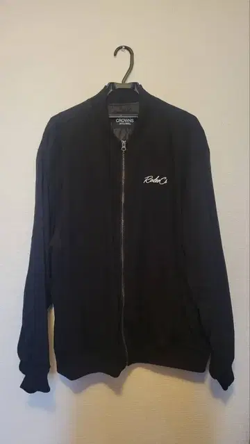 RODEOCROWN 블랙 집업 자켓