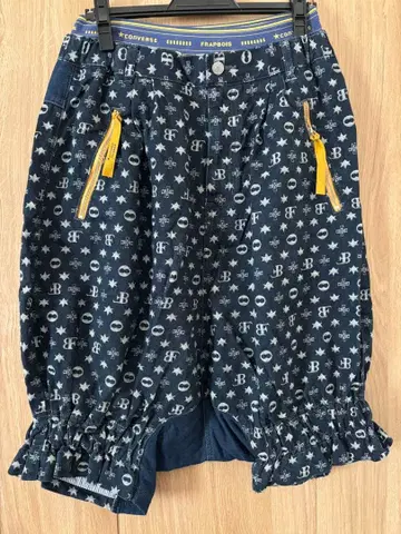 CONVERSE FRAPBOIS 의 하프 팬츠