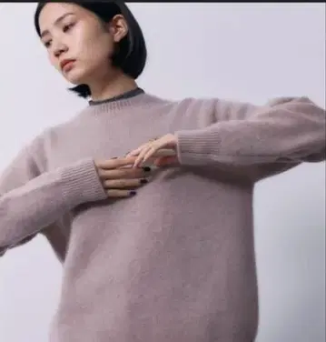 STUNNING LURE 그레이쉬 핑크 야크 풀오버