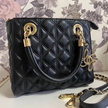 [ 새상품급 ] RANDA 2WAY 퀼팅 핸드백 숄더백 참 포함