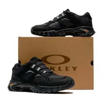 오클리 OAKLEY 시에라 트레인 남성용 스니커즈 블랙