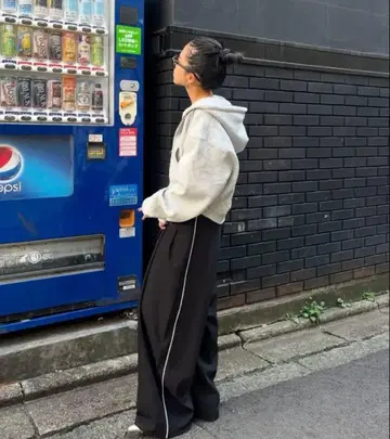 efu 라인 루즈 턱 팬츠 S 사이즈