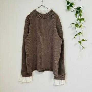 리브 브라운 스웨터 보트넥 프릴 소매