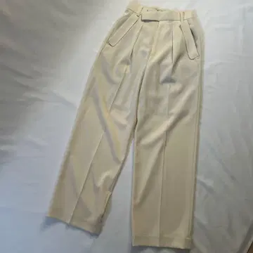 Wai+ 슬랙스 화이트 36 사이즈