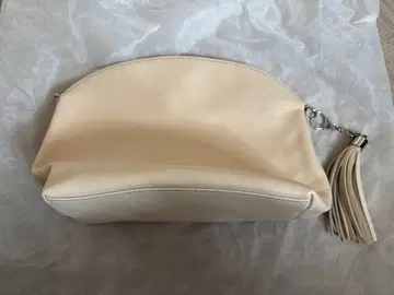 아이보리 태슬 숄더백