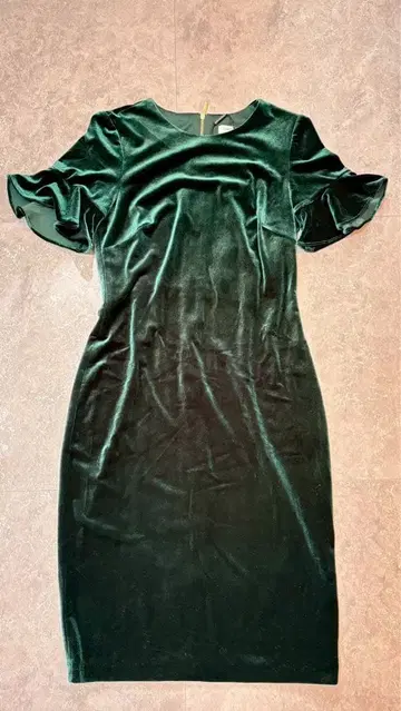 캘빈클라인 다크 그린 벨벳 원피스