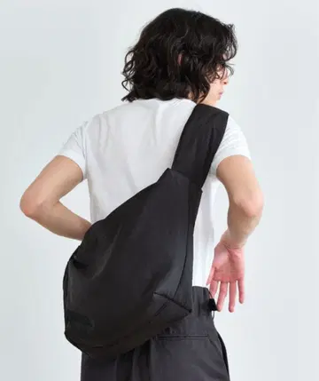 SINSS 나일론 개더 숄더백 블랙