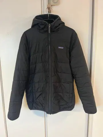 Patagonia 블랙 다운 자켓 후드 부착 키즈 XXS