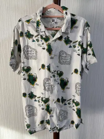 UNIQLO x 헤더 브라운 콜라보 반팔 셔츠