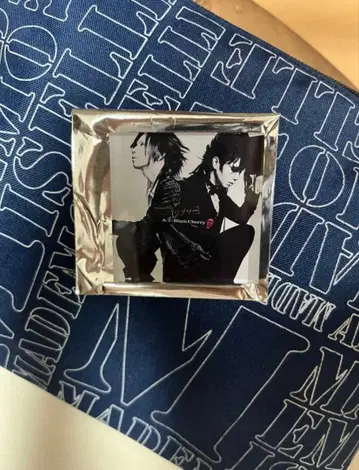 AcidBlackCherry 아크릴 마그넷 지그소 별 재킷