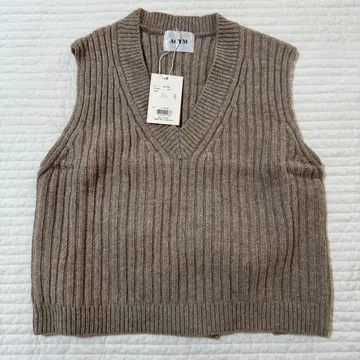 [미사용 새상품] ACYM 니트 베스트