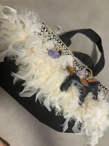 Saha by elliee 토트백