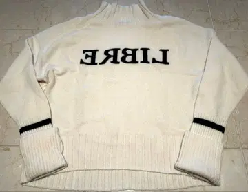 BARNYARDSTORM 반야드 LIBRE 로고 니트 스웨터 화이트