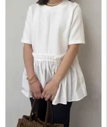 도킹 페플럼 상의 블라우스