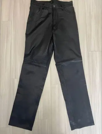 NOTA BENE 블랙 가죽 팬츠. W79