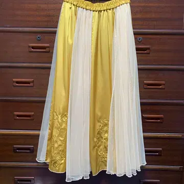 엑시즈팜 디즈니 미녀와 야수 샤샤 스커트