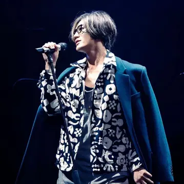 [레어] 아카니시 진 착용 아우터 XL 동일 형태 동일 컬러