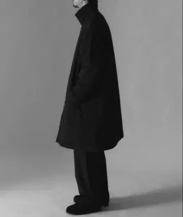 goldwin 인슐레이션 발라칼라 코트 블랙 정가 80,300엔