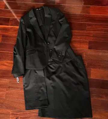 LES MUES 아오키 여성용 수트 3세트