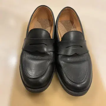 블랙 가죽 로퍼