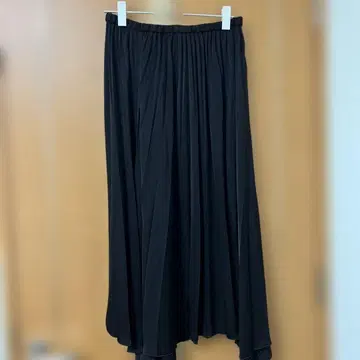 블랙 플레어 스커트