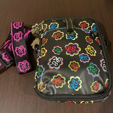 나카 리이사 RE. 아르이도트 럭키 미니백