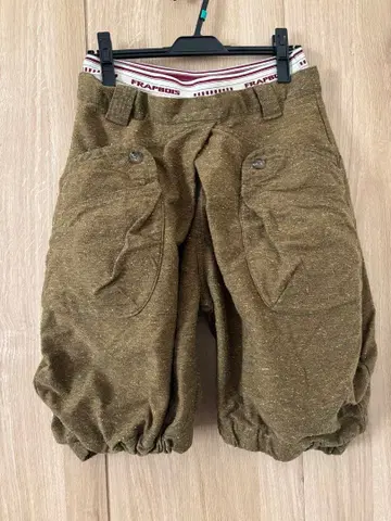 FRAPBOIS 올리브 그린 숏팬츠 O 사이즈