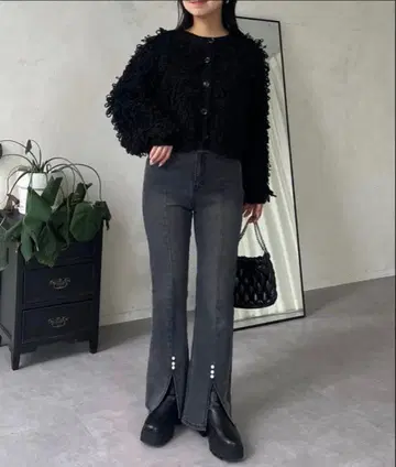 프로즈 베일 스트레치 슬릿 밑단 펄 플레어 데님 팬츠 PM