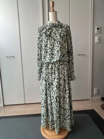 리본 포함 셔츠 스커트 셋업