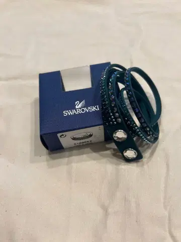 스와로브스키 터콰이즈 랩 팔찌