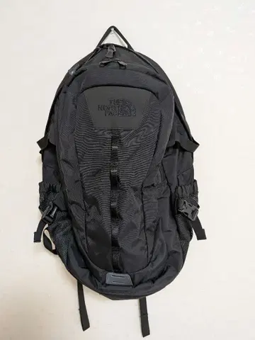 THE NORTH FACE HOT SHOT