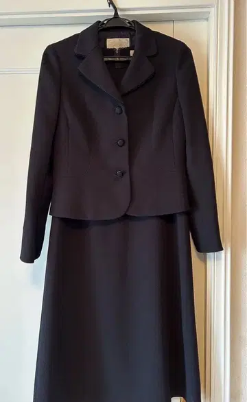 소중한 세레모니 수트, 자켓+원피스 입학 등 수험 등에 9호!