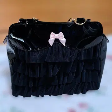 코케티쉬 티아라 프릴 장식 블랙 토트백 새상품