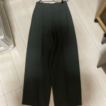 투모로우랜드 팬츠 카키 36