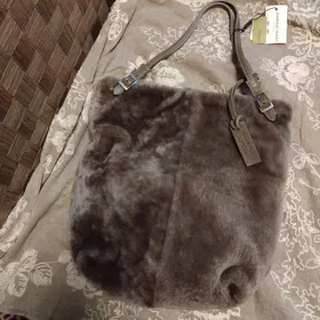 MARCO MASI 무스탕 백 shade에서 구매