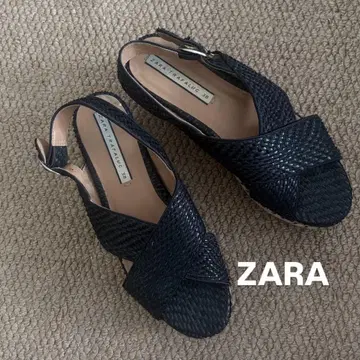 ZARA 블랙 통굽 샌들 크로스 스트랩 샌들