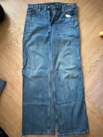 UNIQLO 스트레이트 데님 팬츠