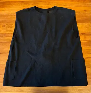 늑대와 올빼미 뒤트임 코튼 니트 베스트