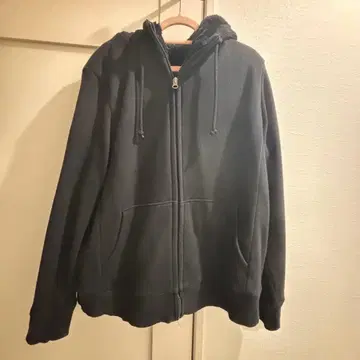 유니클로 퍼 후드티 블랙 XL 사이즈