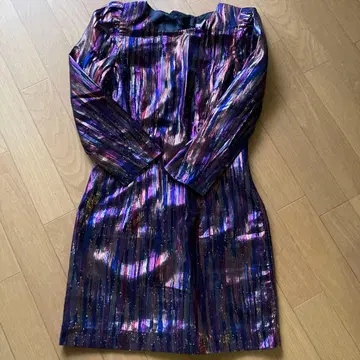 H&M 스트라이프 패턴 긴팔 드레스 EUR 32 새상품급